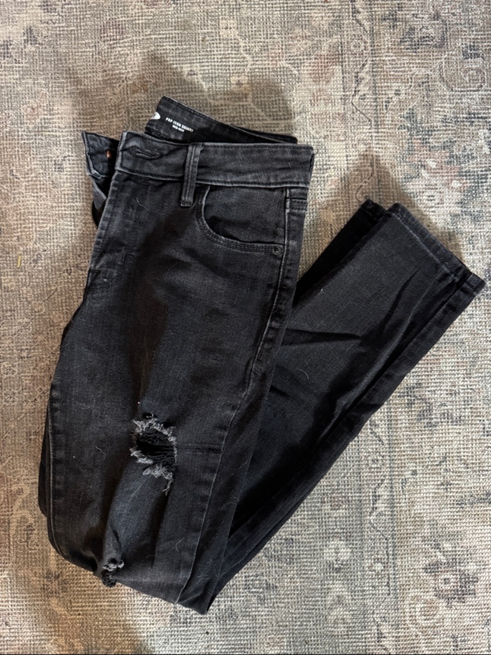 Old Navy Pop Icon Skinny Midrise Black Jean